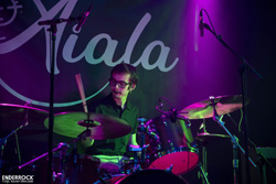 Concert d'Aiala a la sala La Nau de Barceloona 